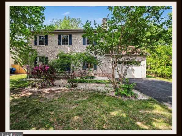 2127 Aquia Dr, Stafford, VA 22554