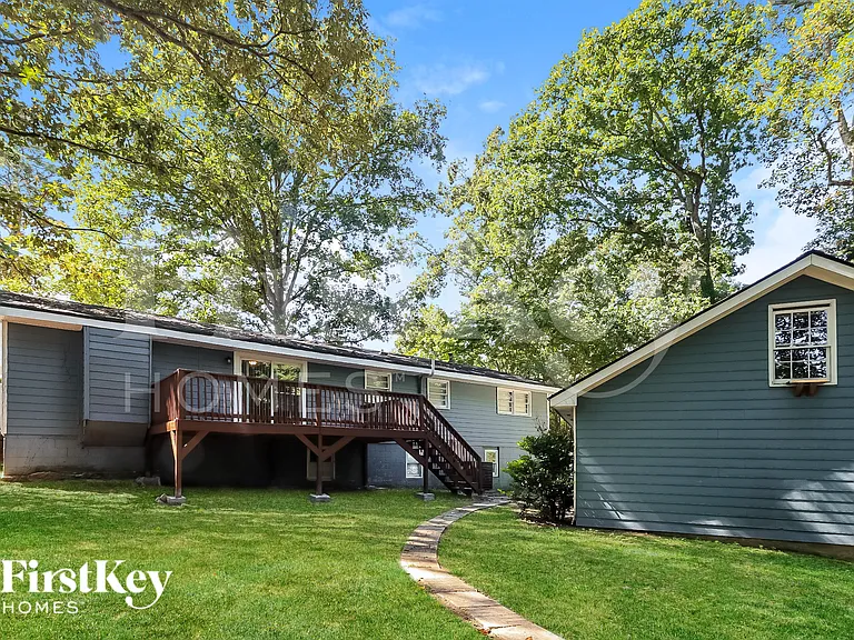 5379 Park Ave — Photo 14