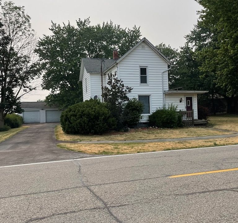 2nd image of 204 S Koch St