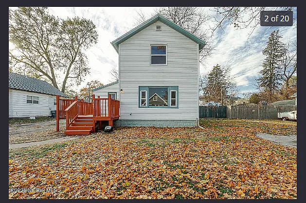 3233 Saint Bernard Dr — Photo 2