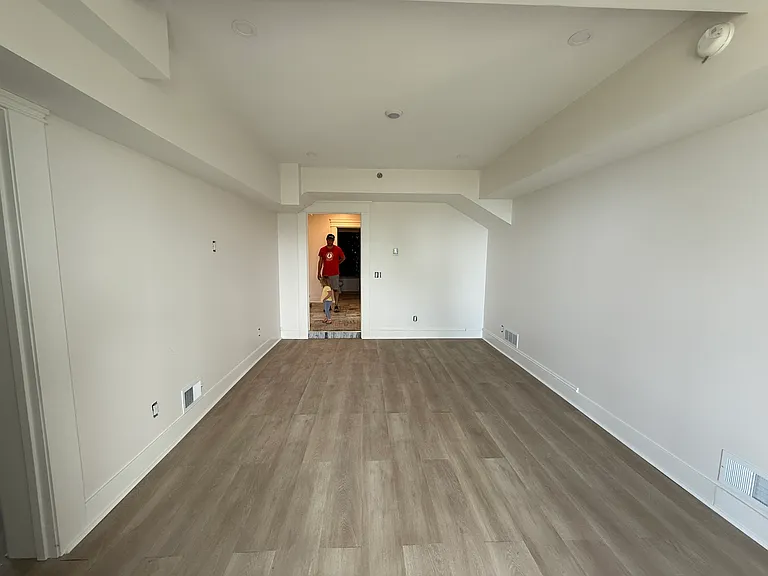 104 Division St #B1 — Photo 4