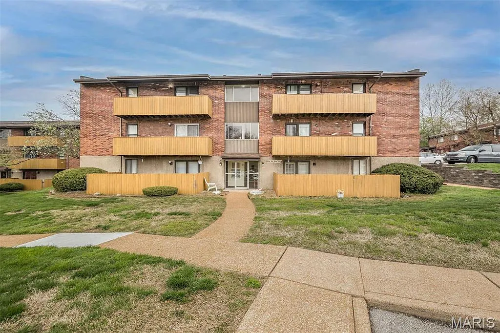 2541 Brush Ct APT D photo 1