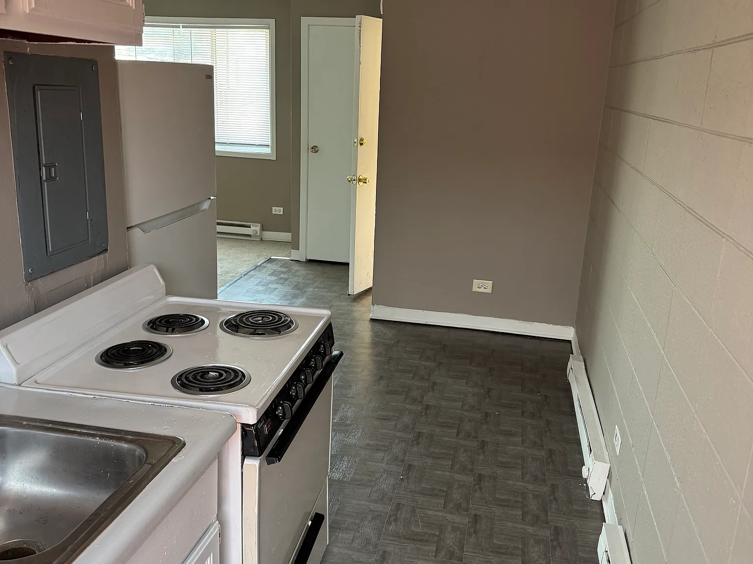 1 bed, 500 sqft, $1,150 — Photo 4