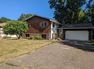 1493 Highway 96 E, Saint Paul, MN 55110