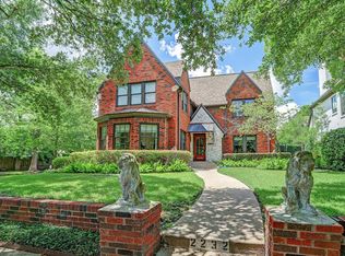 2232 Dunstan Rd, Houston, TX 77005