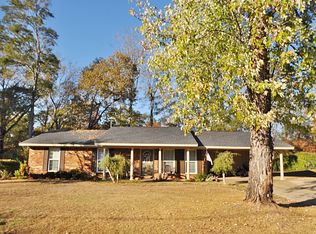 1620 Oakview Dr, Tupelo, MS 38804