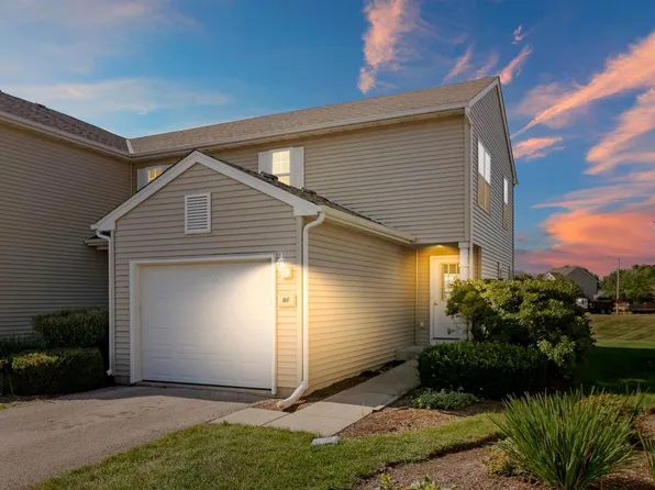 1400 Hunters Ridge DR #114, Genoa City, WI 53128