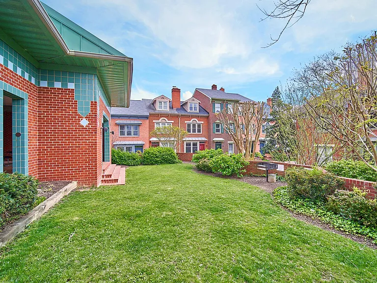 505 E Braddock Rd #702 — Photo 24