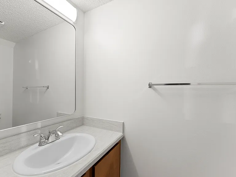 Briarwood Apartments — Photo 15