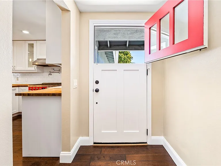 16311 Woodstock Ln — Photo 5