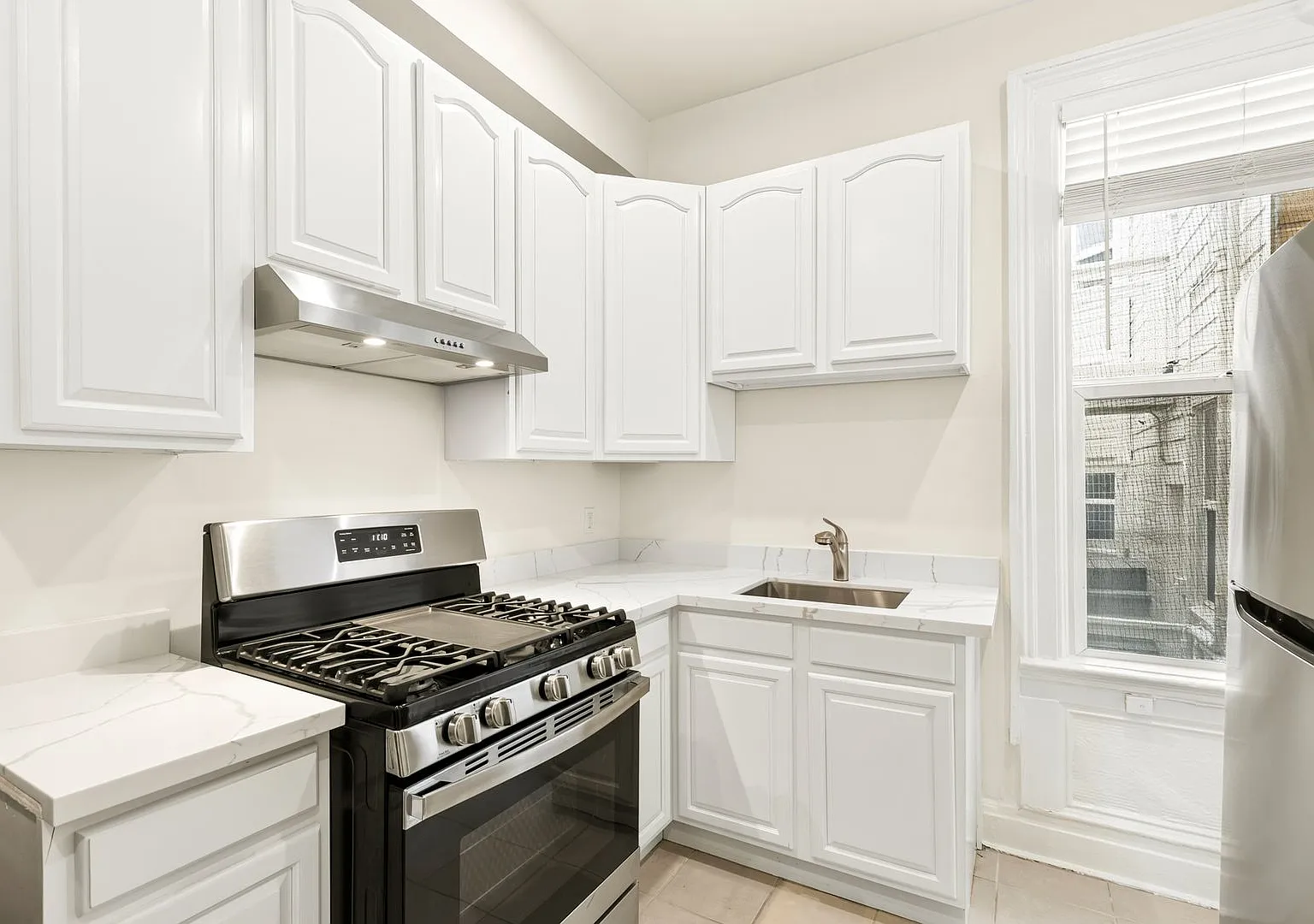 700 Baker Street/1798 McAllister Steet (7089rc) — Photo 4