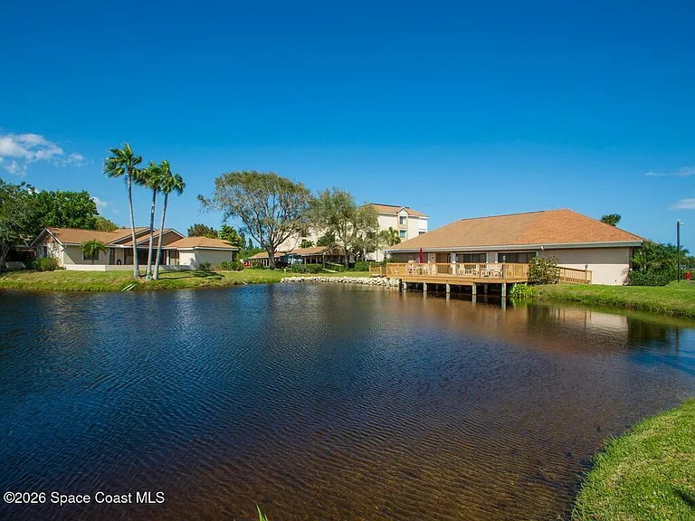 6240 Mirror Lake Dr #201 — Photo 10