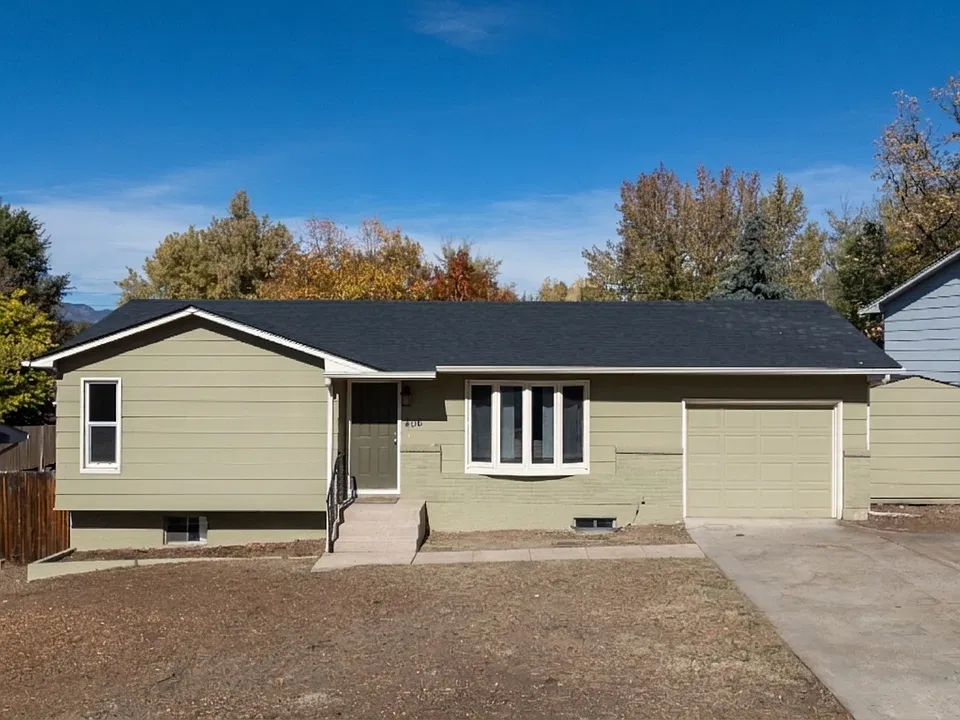 406 Locust Dr #A