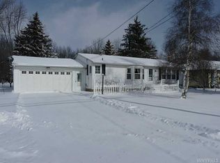 2733 Stenzel Ave, North Tonawanda, NY 14120