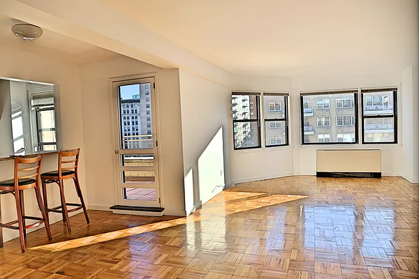 Rented by Engelman And Co | media 15