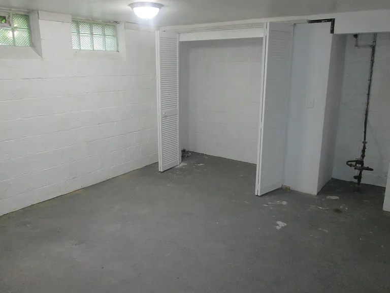 4218 Okalona Rd — Photo 37