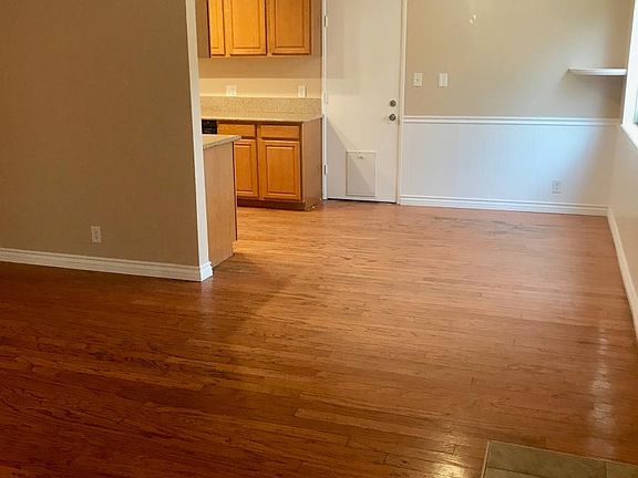 2nd image of 5477 N Mayfield Ave