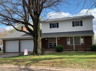1745 Karen Cir, Bowling Green, KY 42104