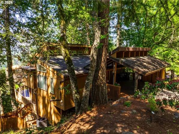 3721 Pine Canyon Dr, Eugene, OR 97405