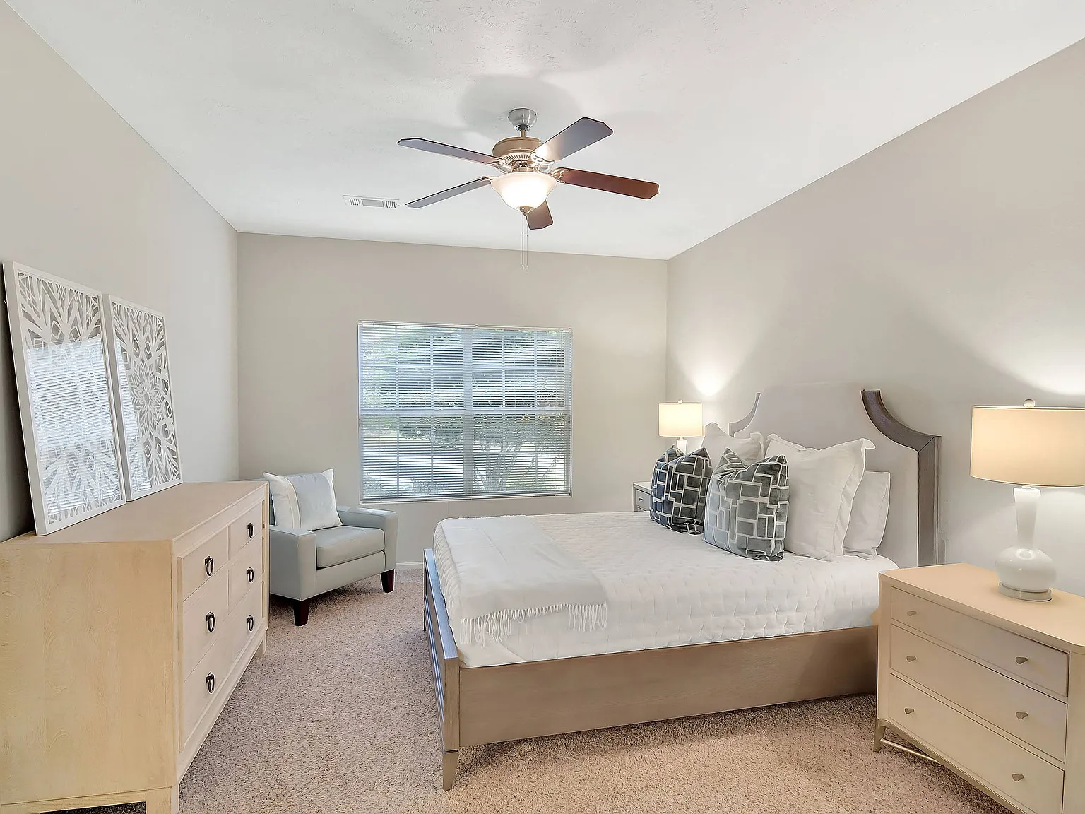 Ashford Place Apartment Homes — Photo 2