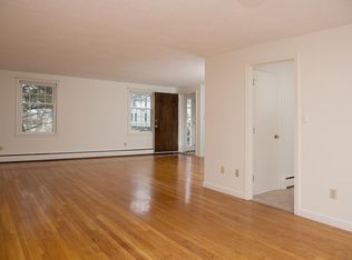 181 Thoreau St, Concord, MA 01742