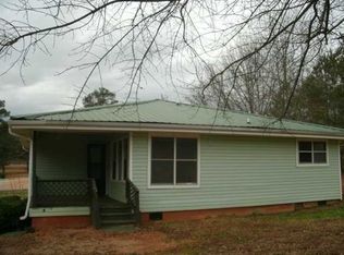 10 Pine Ridge Dr, Bowdon, GA 30108