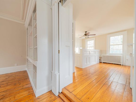 5th image of 5633 Morris St
