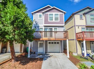 2743 SE 98th Ave APT 6, Portland, OR 97266