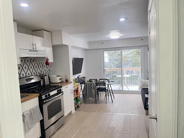 127 Borden St #2 — Photo 4