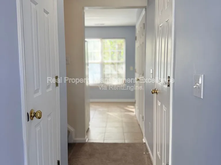 12 Red Ln #B — Photo 6