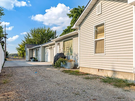 Drive way