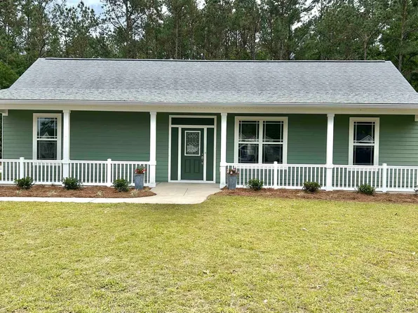 12 Canvas Back Ct, Crawfordville, FL 32327