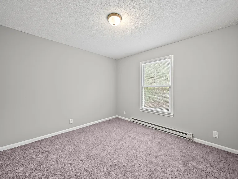 191 Oak St #2 — Photo 9