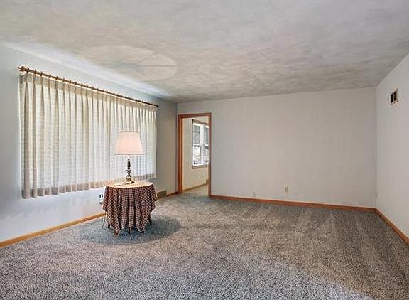 3rd image of 3125 N 55th St