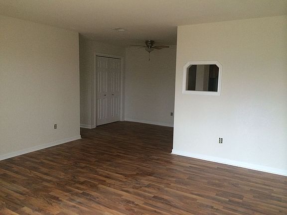 3rd image of 1510 Kenilworth Ct APT 2