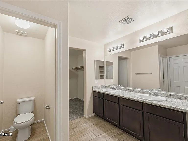 7119 W Golden Ln — Photo 27