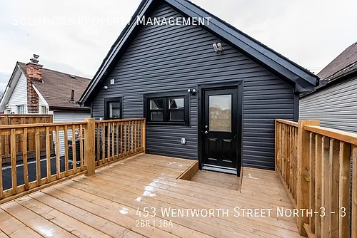 453 Wentworth St N #3 Photo 1