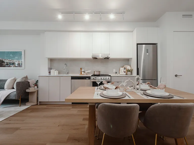 681 Whiting Way — Photo 1