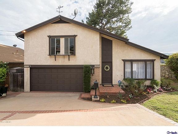 2nd image of 4853 1/2 Ocean View Blvd