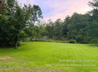 3605 Knapp Rd, Ocean Springs, MS 39564