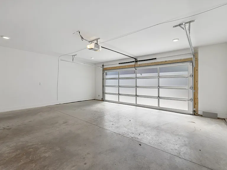 110 Oceola Ave #10 — Photo 24