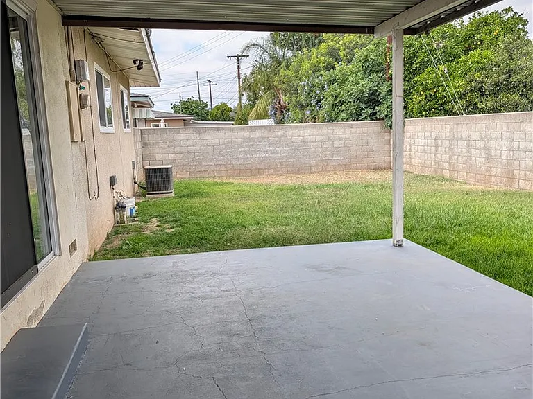 8641 Garfield St — Photo 18