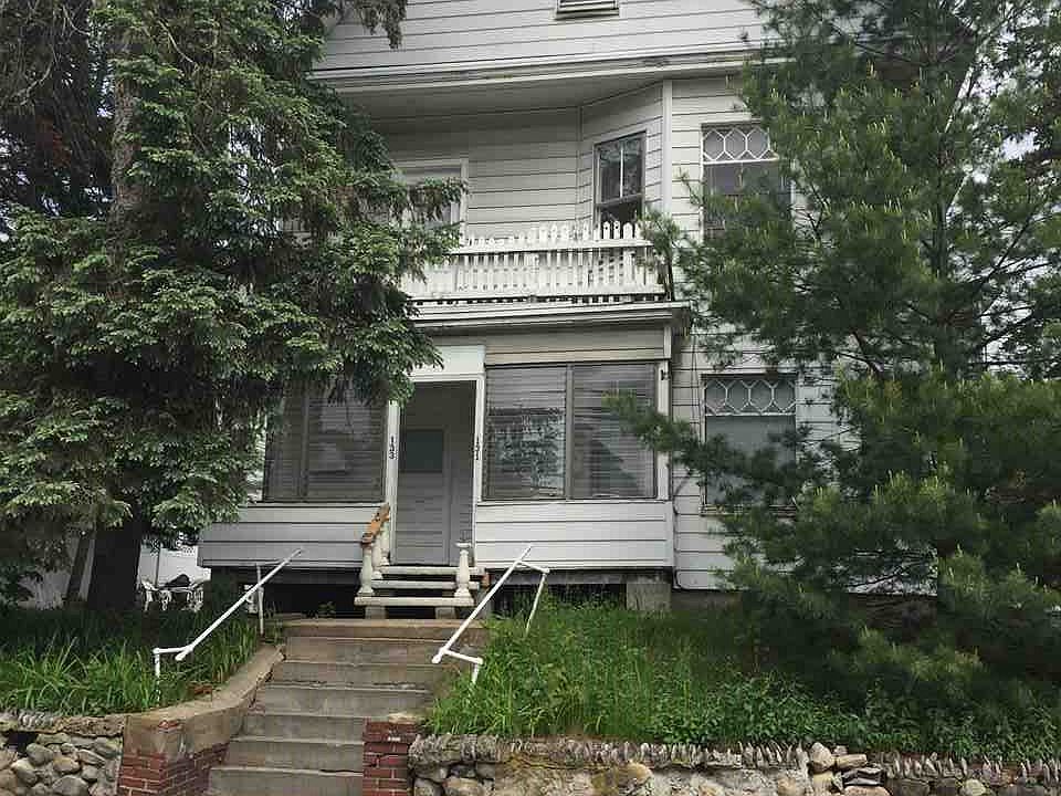1st image of 133 Tolles St