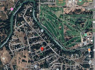 114 Nueces, Seguin, TX 78155