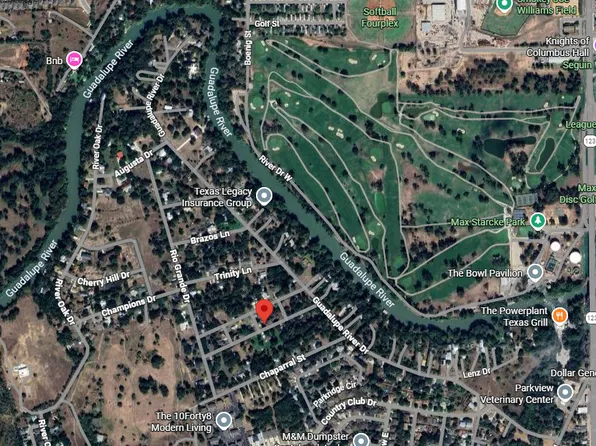 114 Nueces, Seguin, TX 78155