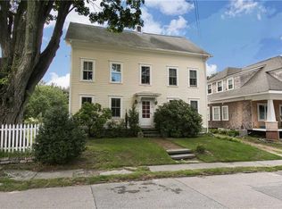 33 S Atlantic Ave, Warwick, RI 02888