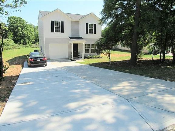 2nd image of 2136 Cindy Ln