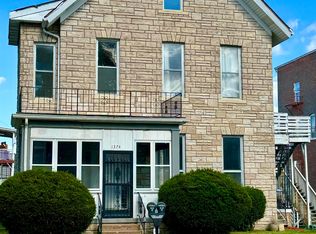 1374 Main St, Dubuque, IA 52001