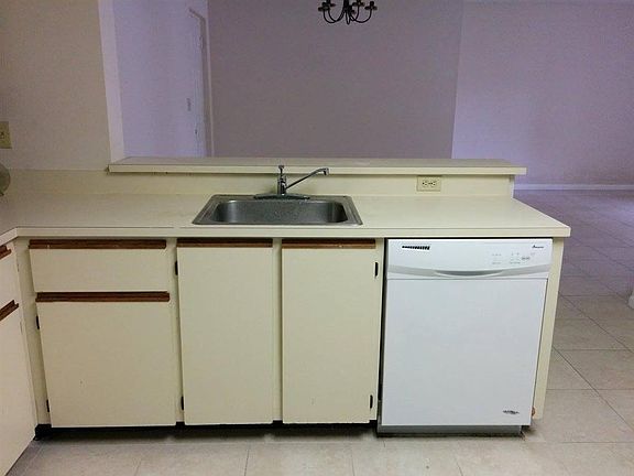 4th image of 10101 W Sunrise Blvd APT 104