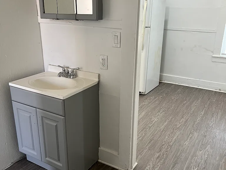 184 Elm St #1 — Photo 9